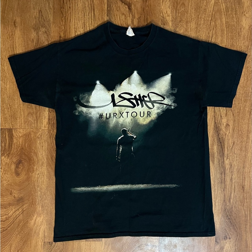 Usher spotlight #URX tour black. Size M men